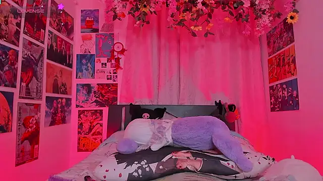 MissCurvyTop – webcam-show