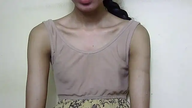 Czat XXX na żywo – Anu_tiny