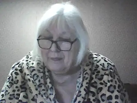 Alexia64231's Webcam Show