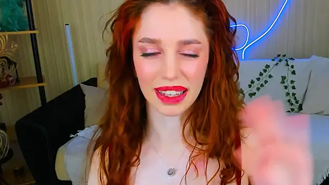 ChristinaConteeree Live XXX-Chat