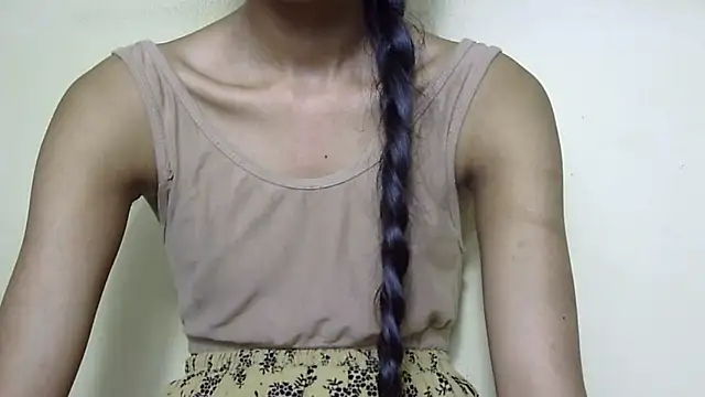 Anu_tiny live XXX chat