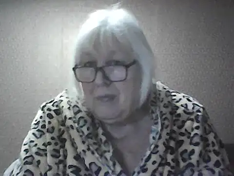 Alexia64231 Show in webcam