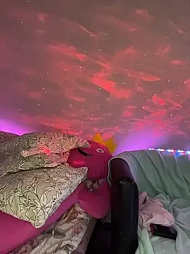 LillianHurd – Naživo XXX chat