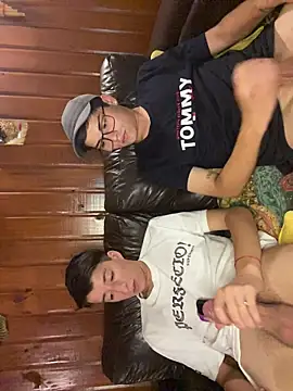 THESKYBOYS 网络视讯表演