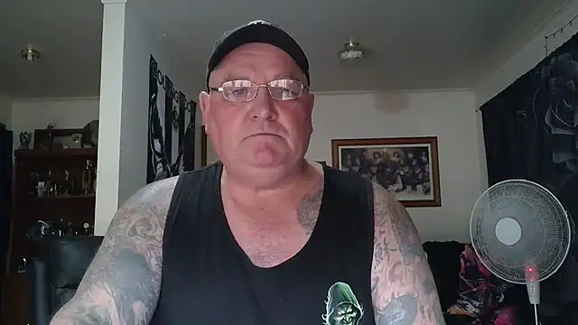 Živý XXX chat KINKYBLUEYES69