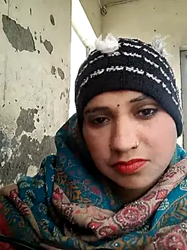 Chat +18 de Cute-karisma1234 ao vivo