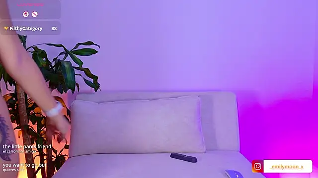 onlyemily_: онлайн-секс-чат