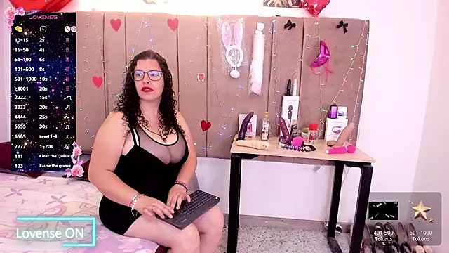 Zaly_mature Chat XXX live