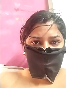 pinkisaha75 élő XXX-chatje