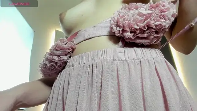 valeryn__rosse élő XXX-chatje