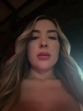 Alexa_seexy1 élő XXX-chatje