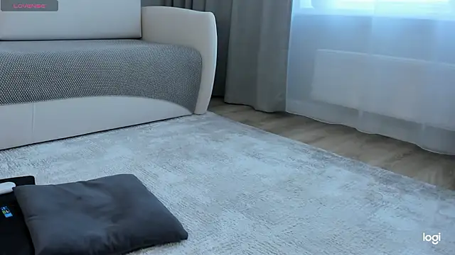 AmelinaLove Adlı Modelin Canlı XXX Sohbeti