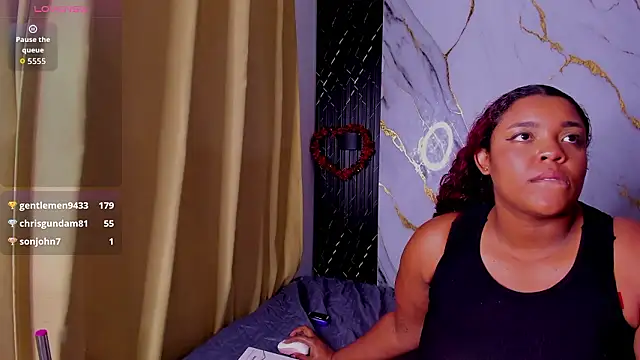 Chatroom XXX en direct de Alaia_Gutierrez