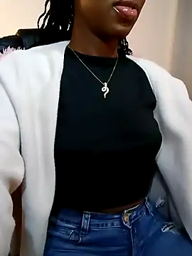 Im_Camila_ live XXX chat