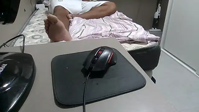 Webkamerová show JUNINHOLEKEJR