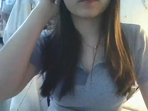 Linzly Adlı Modelin Canlı XXX Sohbeti