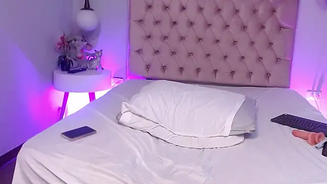 Kiri_Black_ Chat XXX live