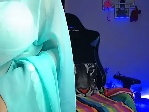 Netraa 网络视讯表演