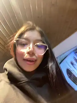 Maddy_Piink Chat XXX in diretta