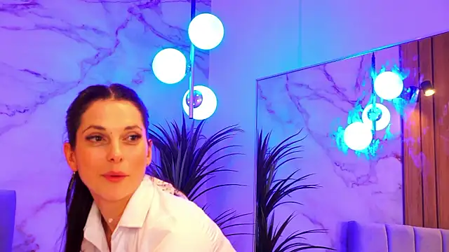 Chat +18 de EllyLynn ao vivo