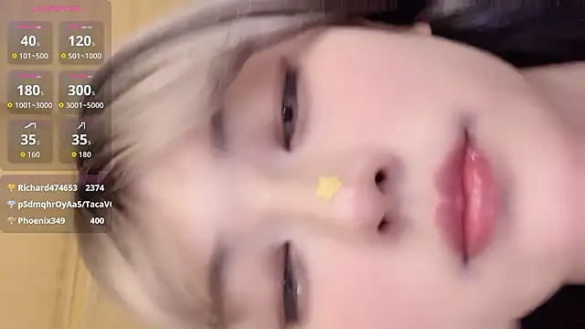 Molly00- 网络视讯表演