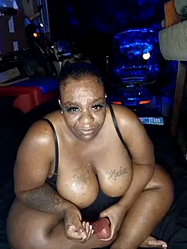 Thickkemzz41's Webcam Show