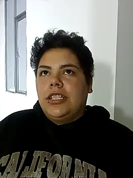 Hailey_Curvy webkamerás műsora