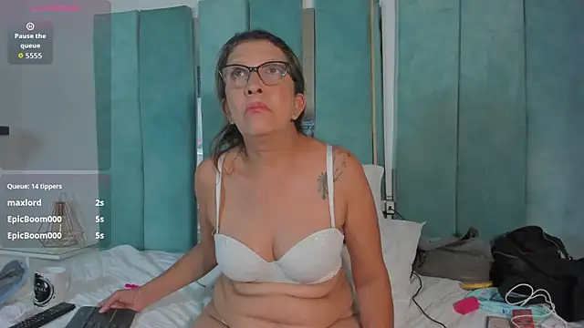 Keyla_Milf Webcam Show