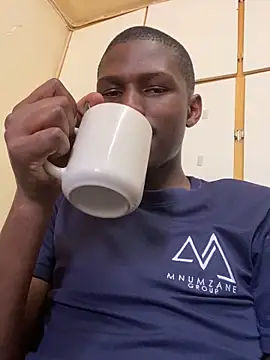 Chat +18 de kwandero1234 ao vivo