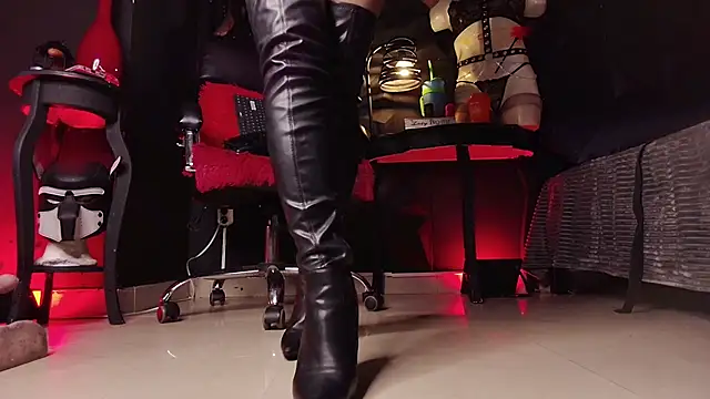 Chat +18 de MillyWhrite ao vivo