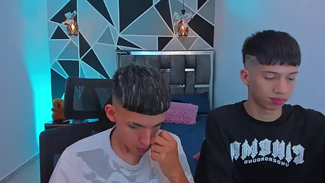 Juan_Nd_Steven 在線直播表演