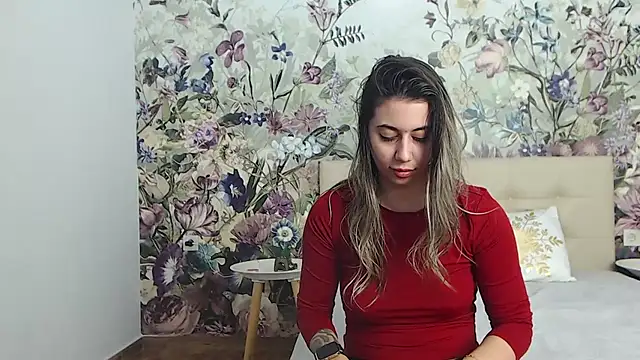 XXX chat uživo modela RoseDiamond06