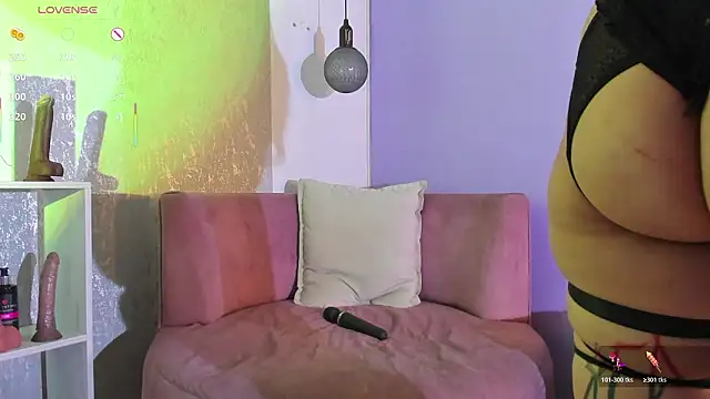 دردشة LolyYunno الجنسية المباشرة