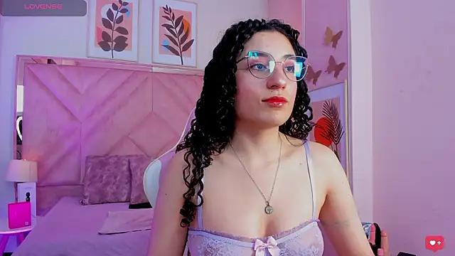 DemiJones_ Live XXX-chat