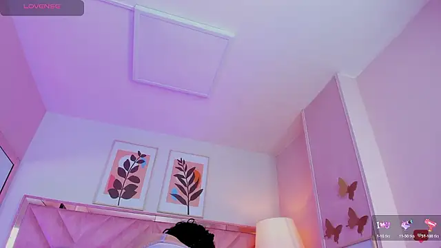 DemiJones_: онлайн-секс-чат