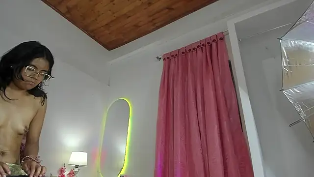 luna_velveth: онлайн-секс-чат