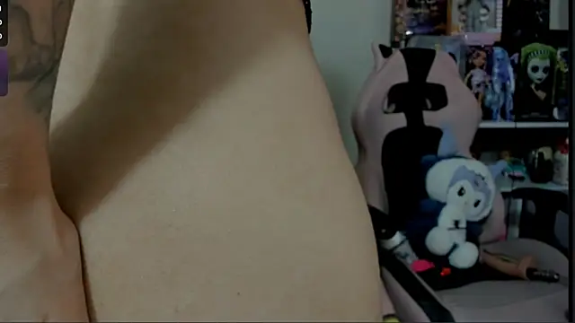 aik_blac93 Live XXX Chat