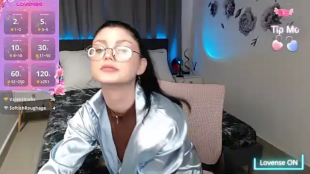 MileyRood Adlı Modelin Canlı XXX Sohbeti