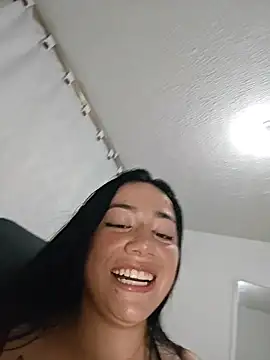 helena_smith Adlı Modelin Canlı XXX Sohbeti