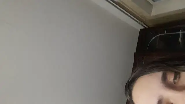 دردشة VoulezVous_Angel الجنسية المباشرة