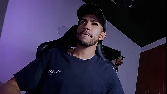 Webkamerová show 3v1l