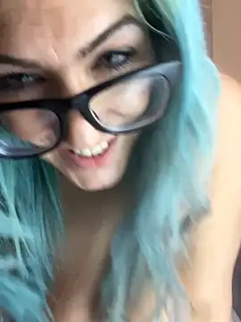 LittleMissEeve 在線直播表演