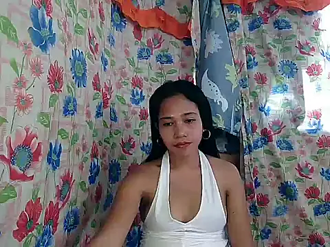 PinaySkinnyGirl Adlı Modelin Canlı XXX Sohbeti