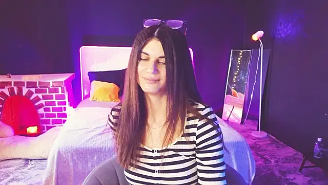 EmilyReal 라이브 XXX 채팅