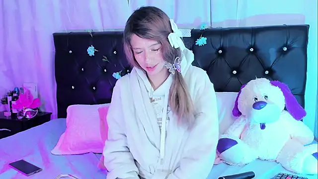 Sofiia_cute_ Chat XXX live