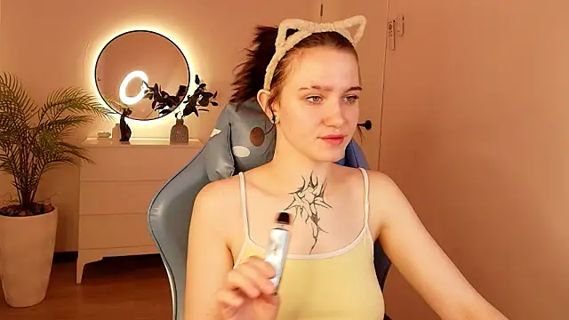 دردشة Elastikisss الجنسية المباشرة