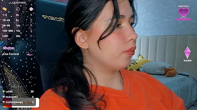 Diara_1an Chat XXX in diretta