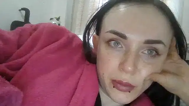 Czat XXX na żywo – Trinsy_Love