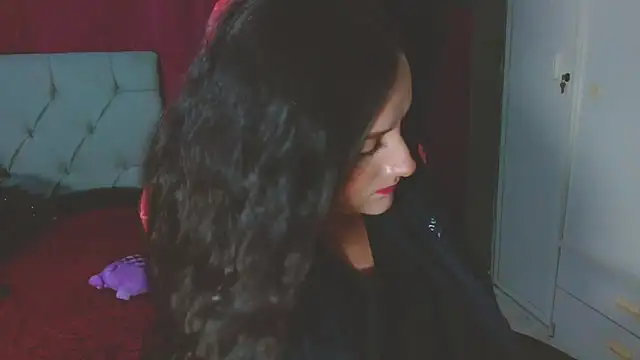 Noamartin_ লাইভ XXX চ্যাট