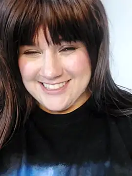 ItsNaiixa Chat XXX in diretta